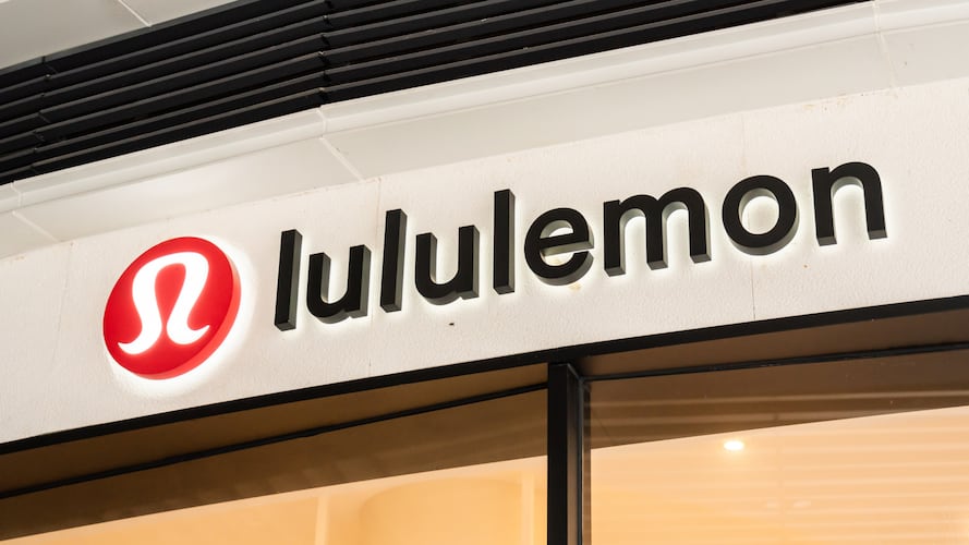 Lululemon Earnings: CEO Change Amid North America Sales and Margin Weakness