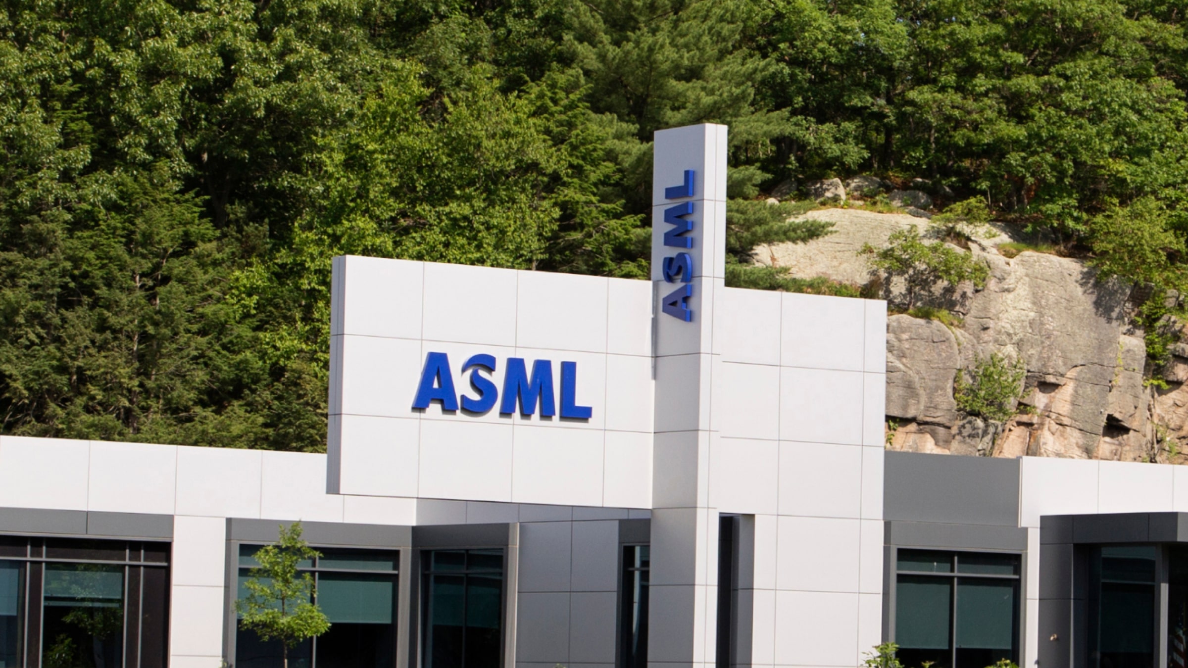 6 Newly Overvalued Stocks this Week