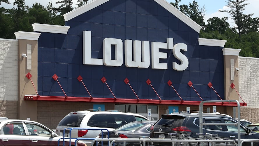 Lowe’s Earnings: Consumers Outweigh Brand Power in the Near Term