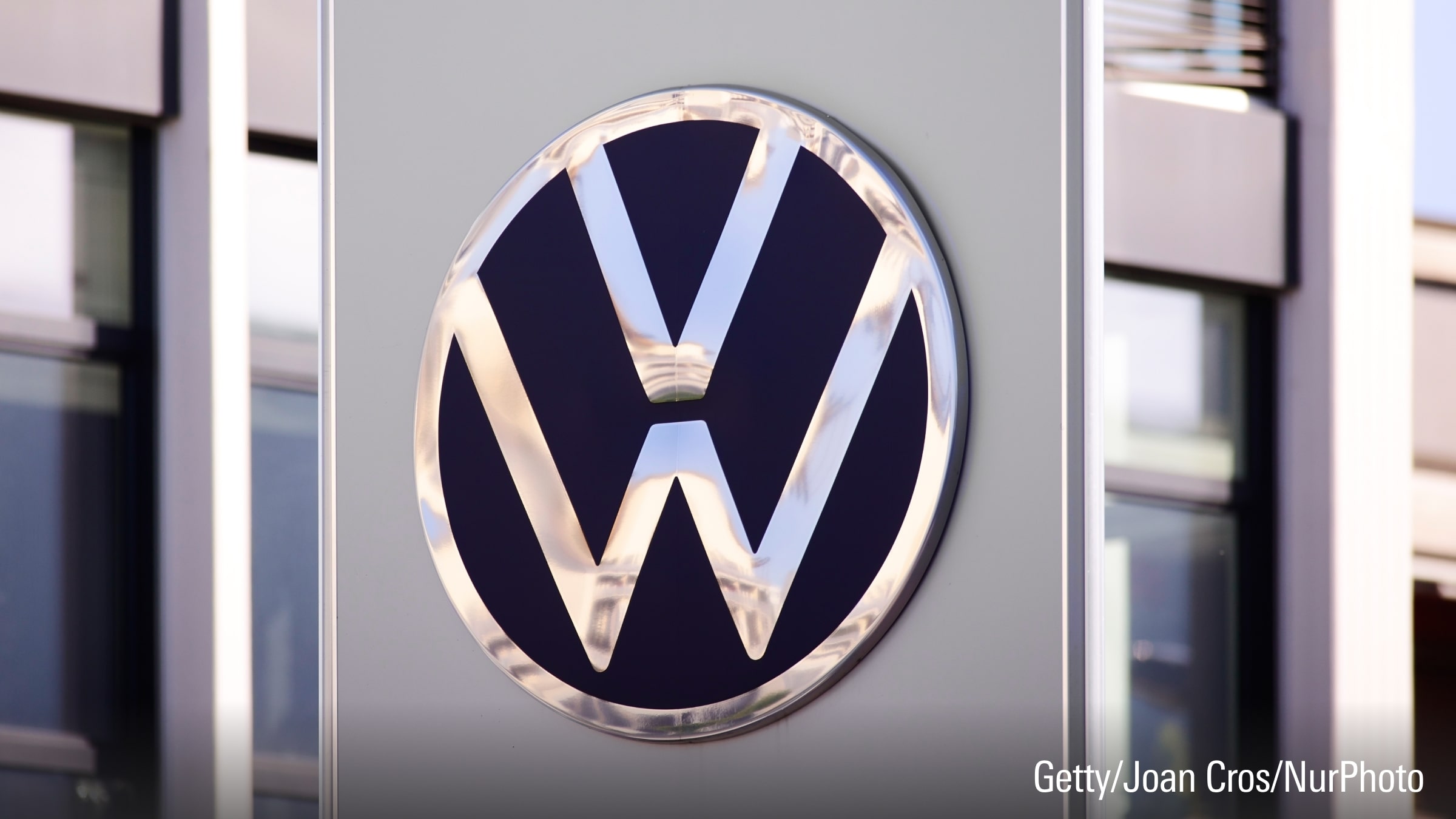 Len Rella Volkswagen-Aktie vor Quartalszahlen kaufen, verkaufen - oder ist sie ...